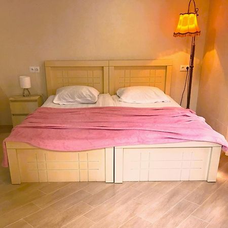 Apartment 19 Kutaiszi Kültér fotó
